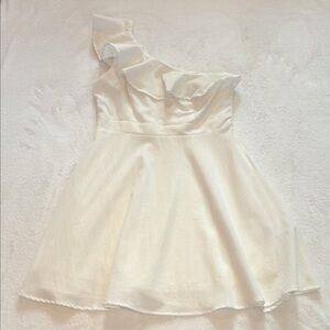 Elegant Mi Ami One-Shoulder White Dress